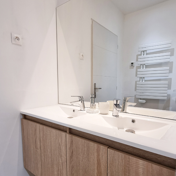 Le lavabo de notre chambre d'Hôtes Agout